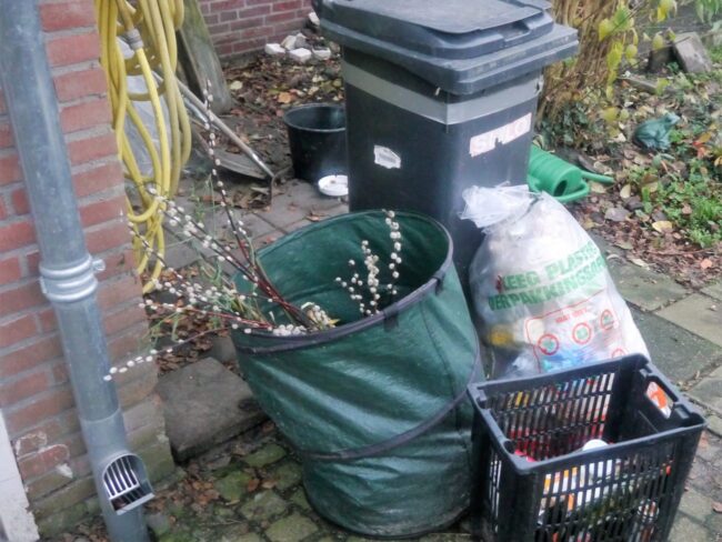 foto 181208-Afval-scheiden-1300×976