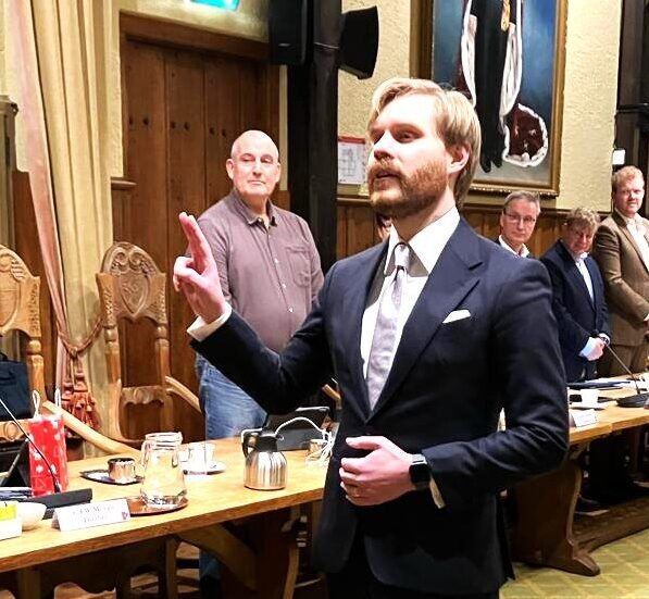 231221 Installatie Nino tot wethouder